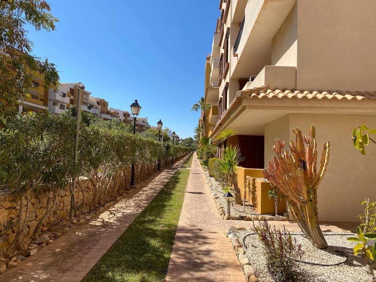 Acogedor Apartamento Al Lado De La Playa Alicante Kültér fotó