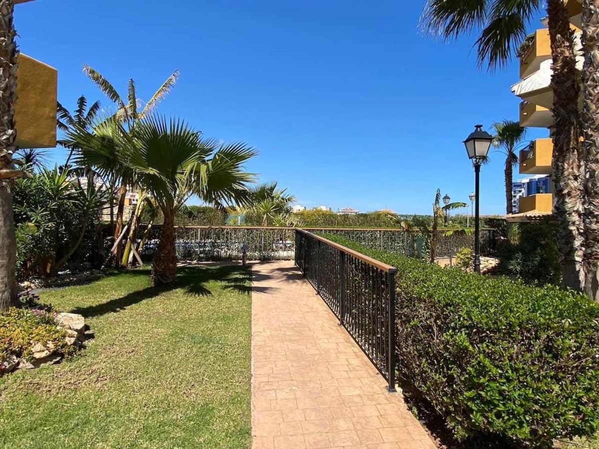 Acogedor Apartamento Al Lado De La Playa Alicante Kültér fotó